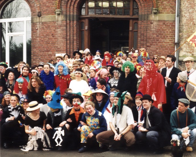 Carnaval 2000 (134 ko)